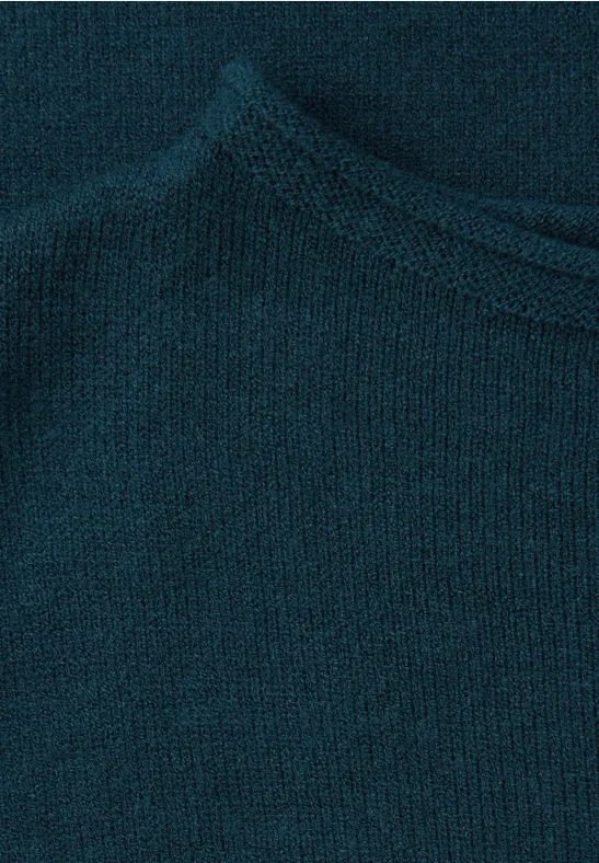 Sweter z podwiniętym dołem tide blue