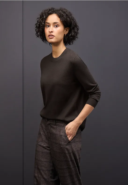 Kuscheliger Pullover darkest brown