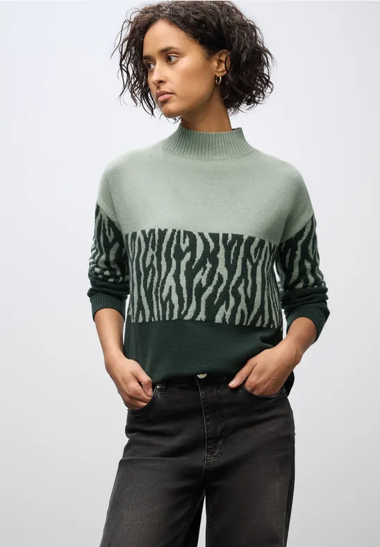 Color-Block Jacquard Sweater evernight green