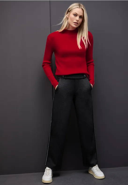 Pullover in Rippstruktur racing red