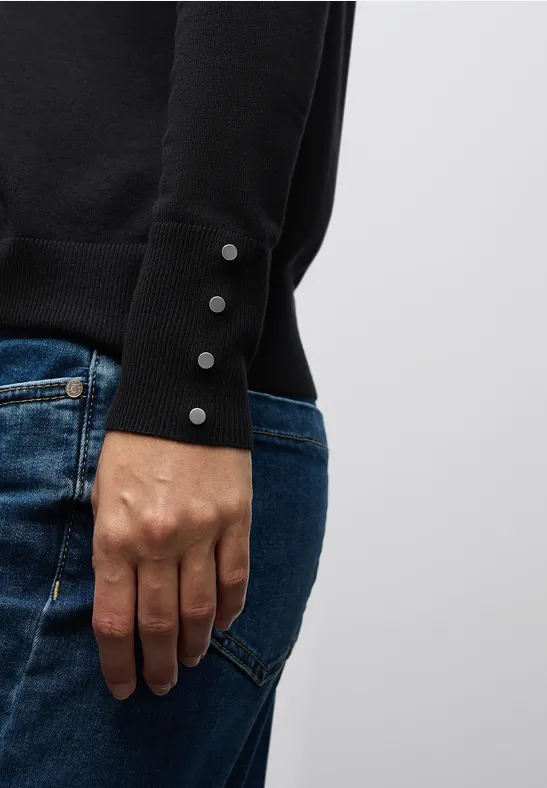 Pullover mit Knopfdetail Black