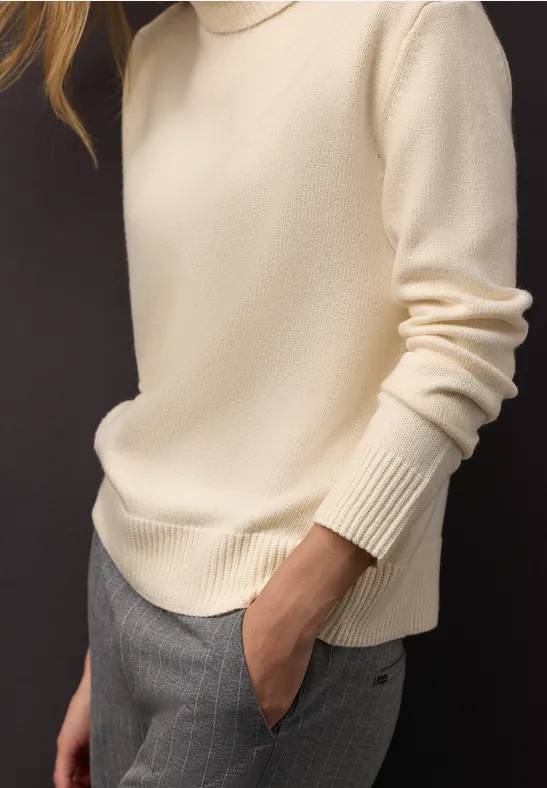 Softer Rollkragenpullover soft beige