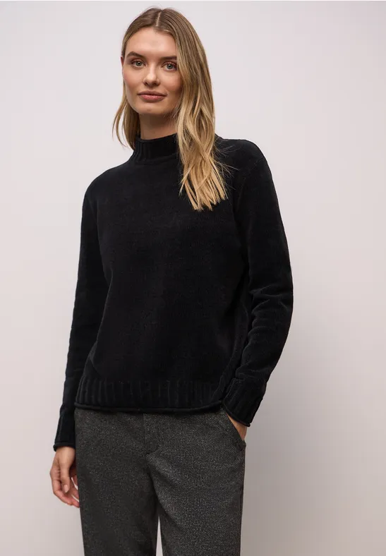 Softer Chenille Pullover Black
