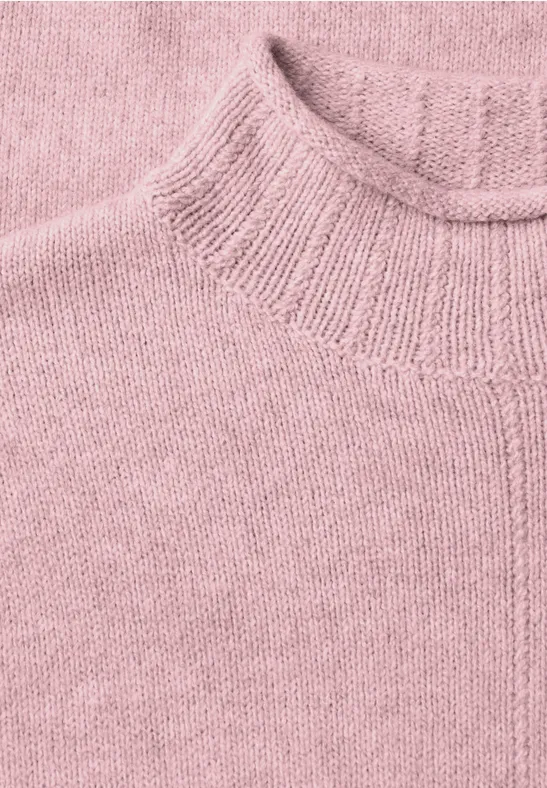 Rosa Strickpullover mit Rundhalsausschnitt und feiner Maschenstruktur