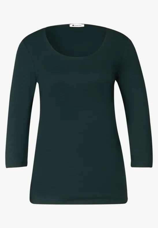 T-shirt vert foncé à encolure dégagée et manches 3/4, coupe simple.