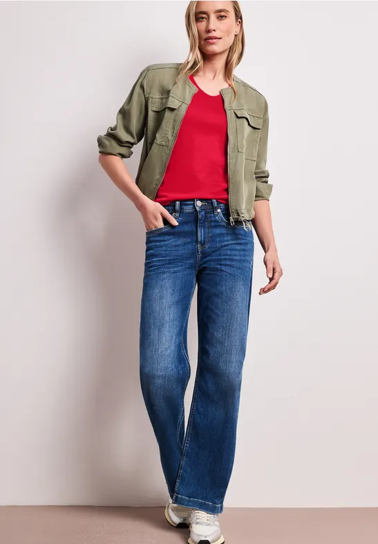 Basic Shirt met V-hals in effen kleur salsa red