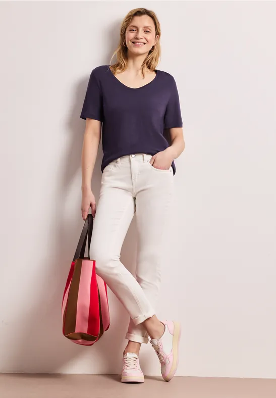 Basic Shirt met V-hals in effen kleur mystic purple