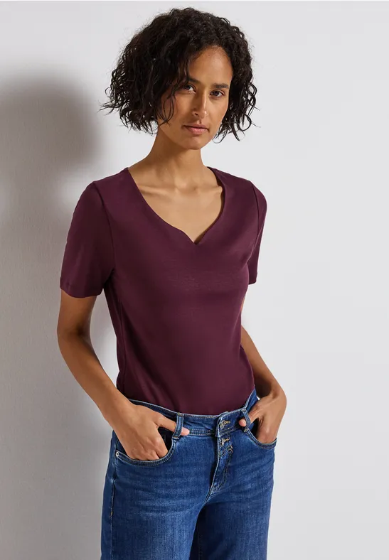 T-Shirt mit Herzausschnitt noble red