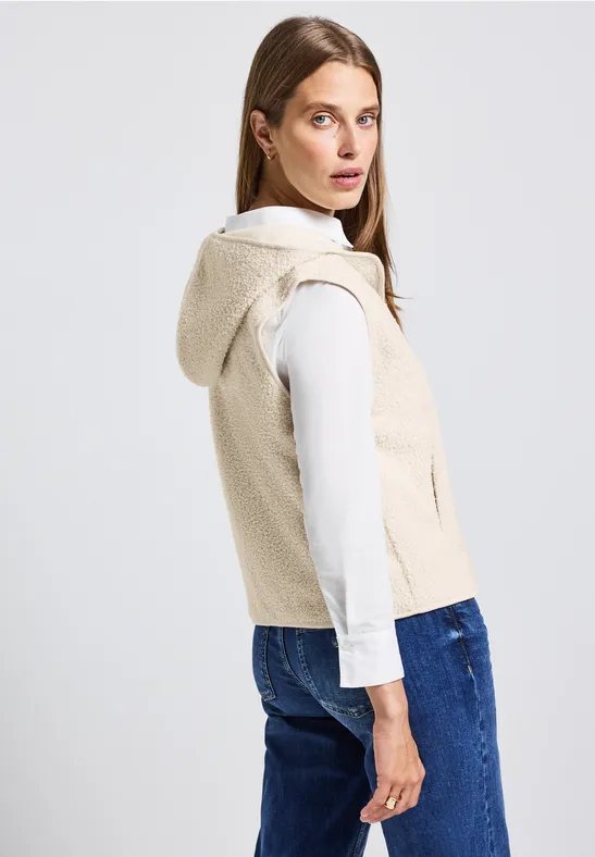 Teddy vest met capuchon tusk cream