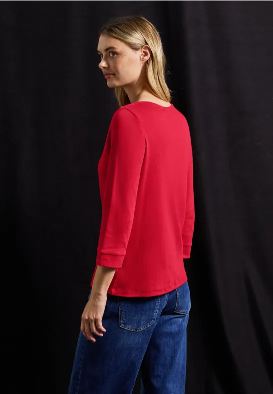 T-shirt avec encolure en U racing red
