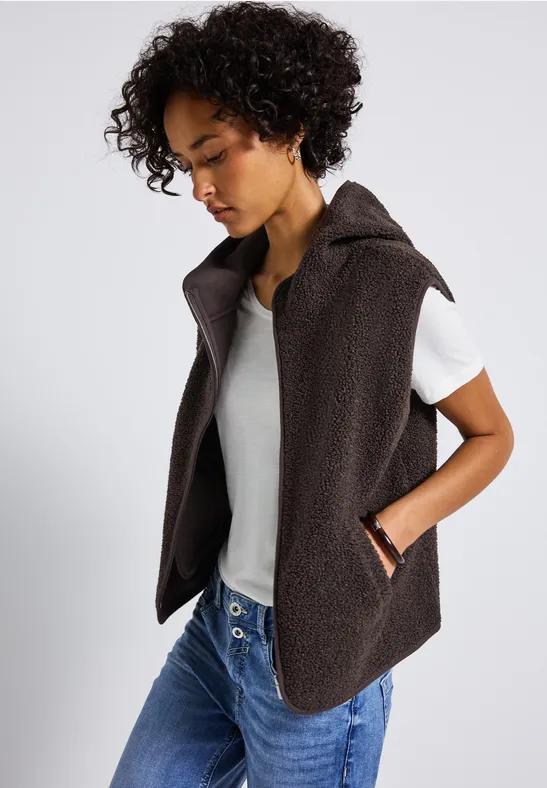 Teddy Weste mit Kapuze deep roast brown