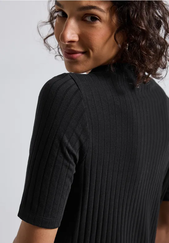 Turtleneck Shirt mit Knöpfen Black