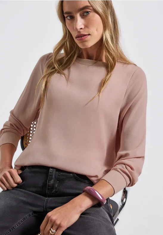 Mélange de matériaux pour la chemise en mousseline faded rose