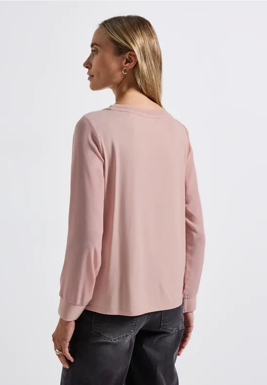 Mélange de matériaux pour la chemise en mousseline faded rose
