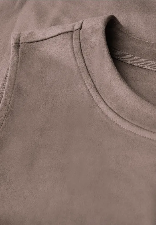 Velours-Top mit Ziernähten silk brown
