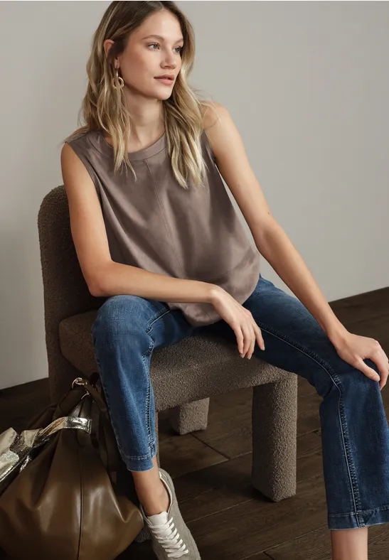 Velours-Top mit Ziernähten silk brown