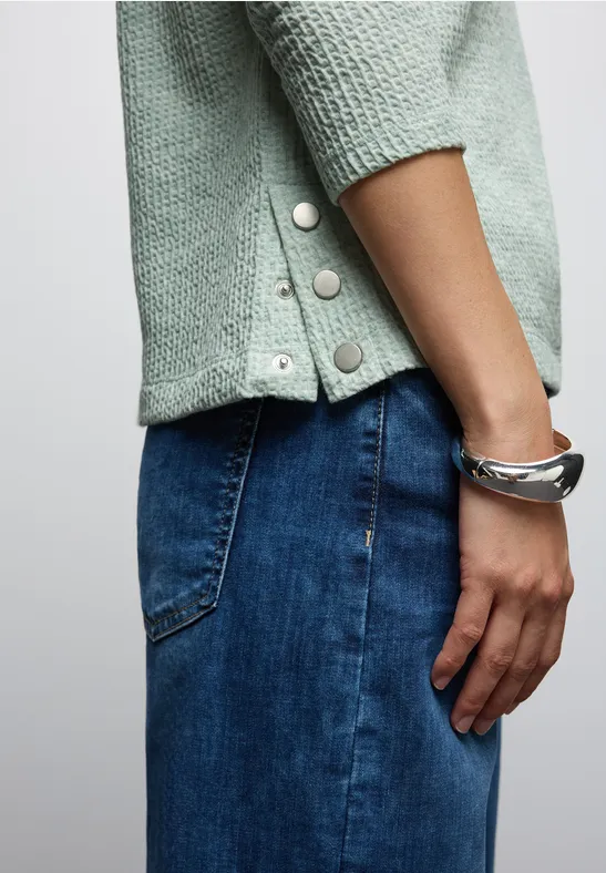 Shirt met structuur en knopen serene green mel.
