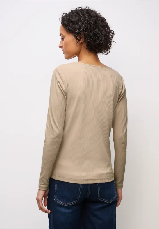 Shirt mit Herzausschnitt sanded beige