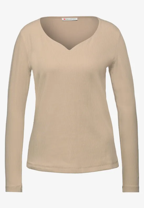 Shirt mit Herzausschnitt sanded beige