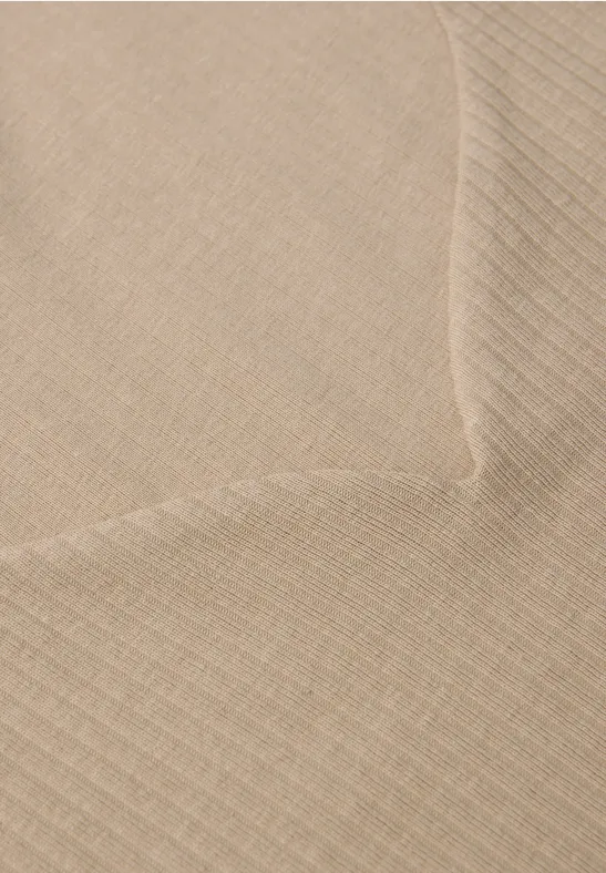 Shirt mit Herzausschnitt sanded beige