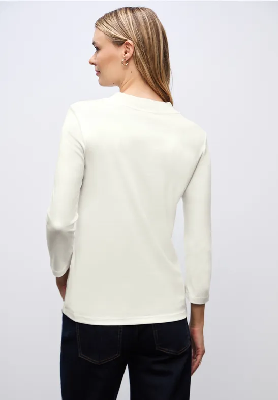 Basic Turtleneck Shirt off white