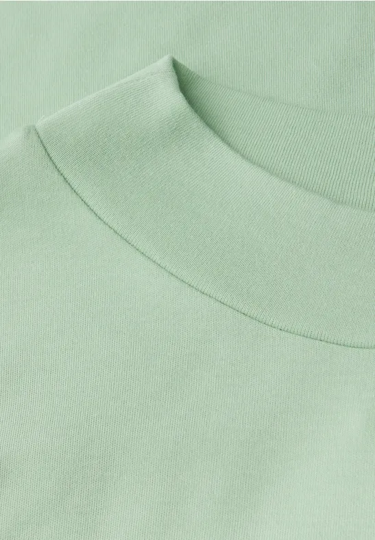 Basic Turtleneck Shirt pale mint green
