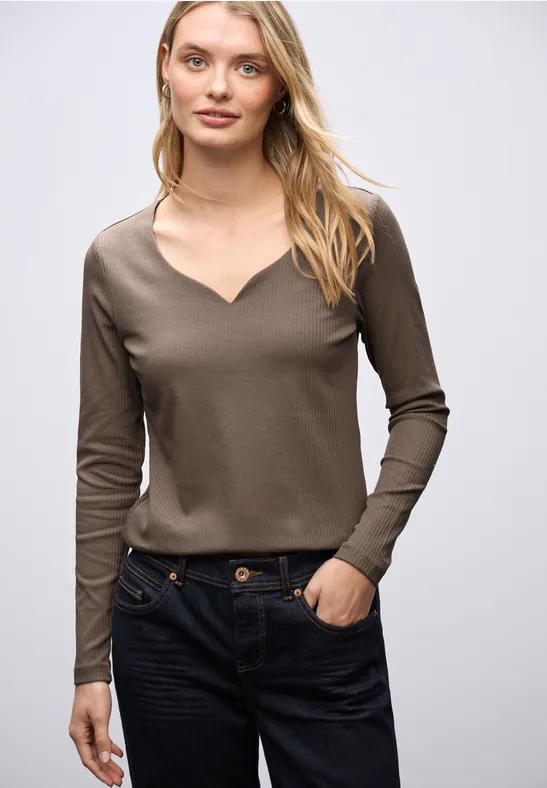 Shirt mit Herzausschnitt silk brown