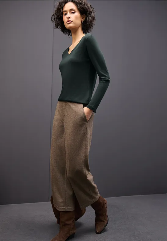 Shirt mit Herzausschnitt evernight green