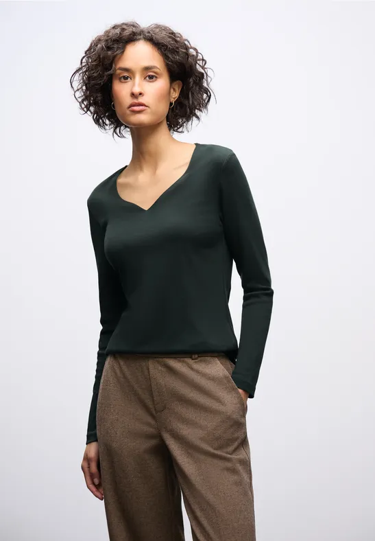 Shirt mit Herzausschnitt evernight green