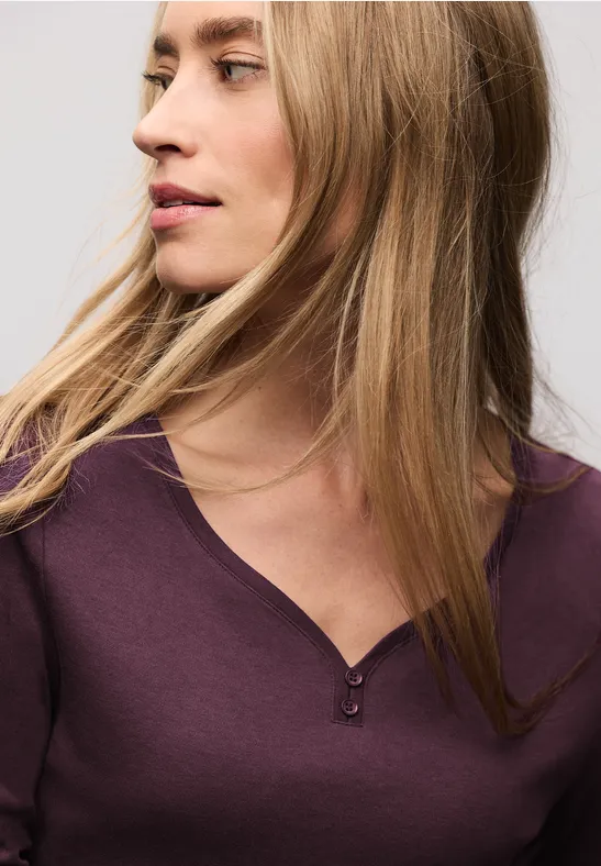 Basic Shirt mit Knopfdetail jazz berry