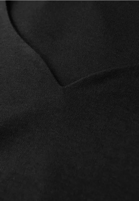 Shirt met hartvormige halslijn Black