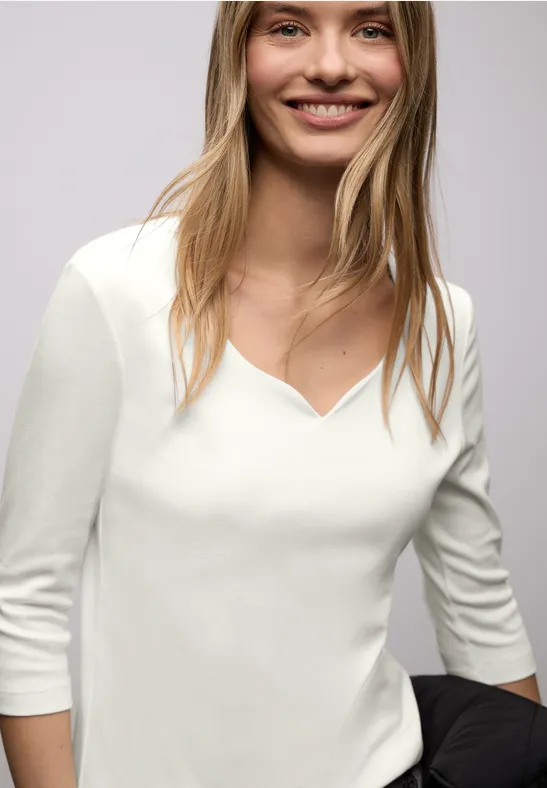 Shirt met hartvormige halslijn off white