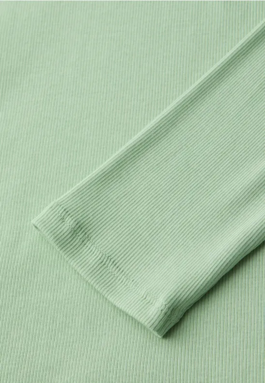 Baisc Shirt pale mint green