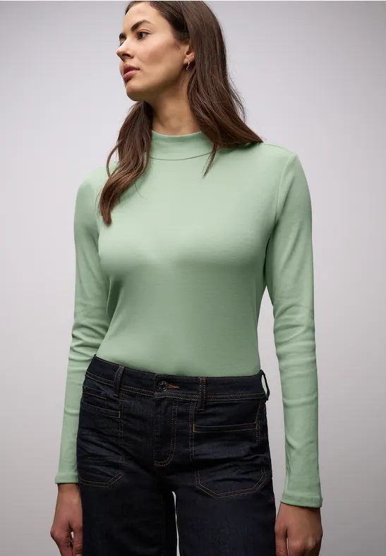 Baisc Shirt pale mint green