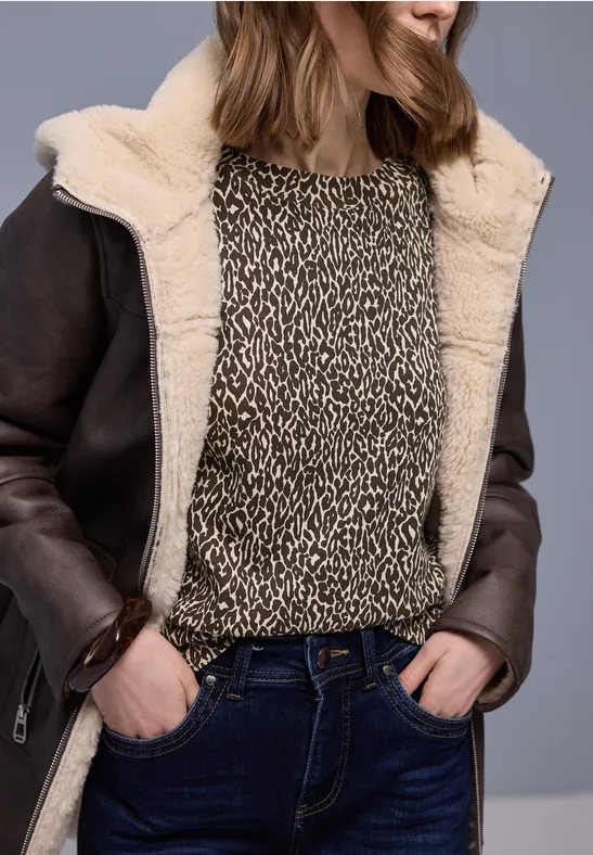 Leo Top molten earth