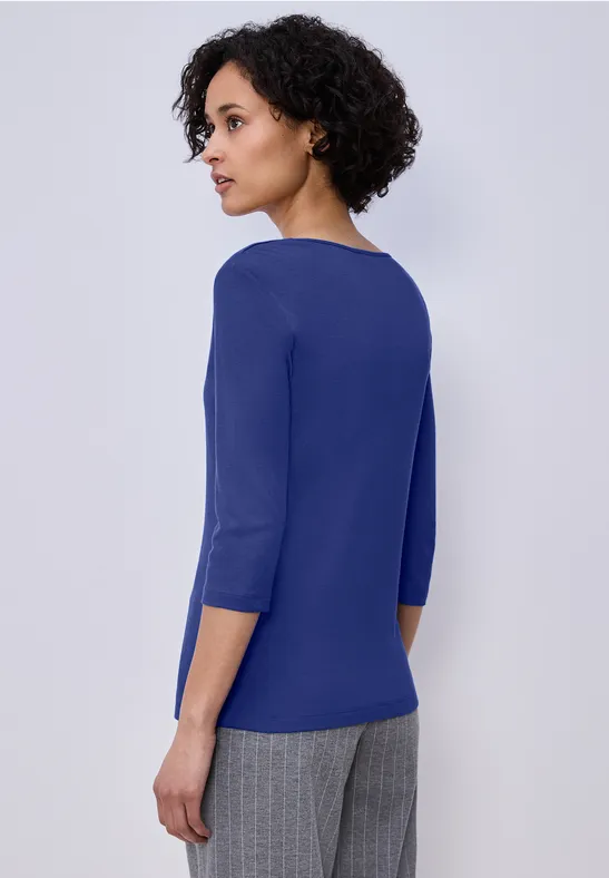 T-shirt avec encolure en cœur amparo blue