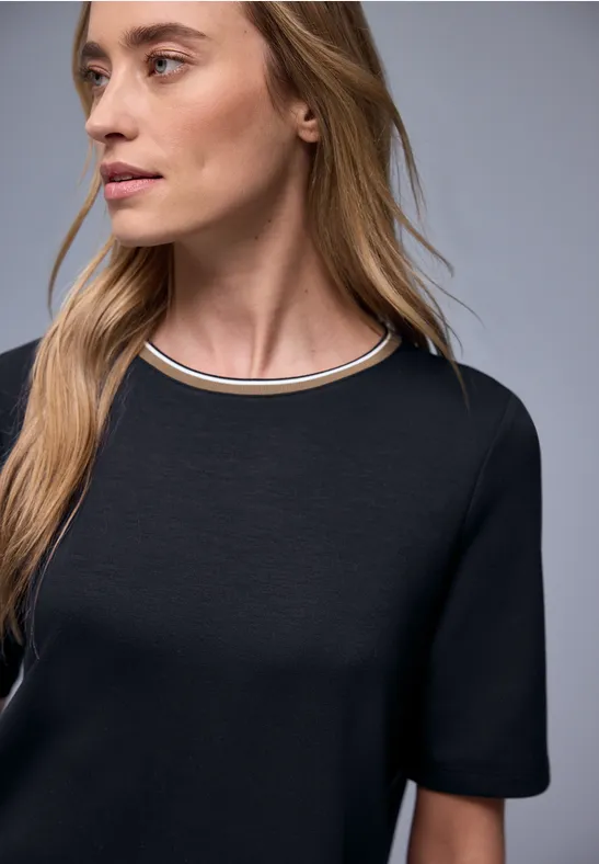 T-Shirt mit Kontrastdetail shadowed navy