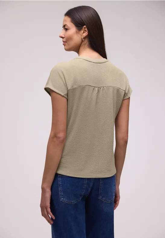 Shirt mit Split Neck im Strick-Look timeless beige