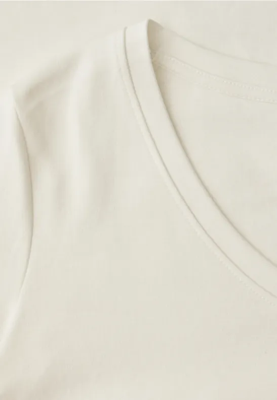 Basic T-Shirt mit V-Neck off white