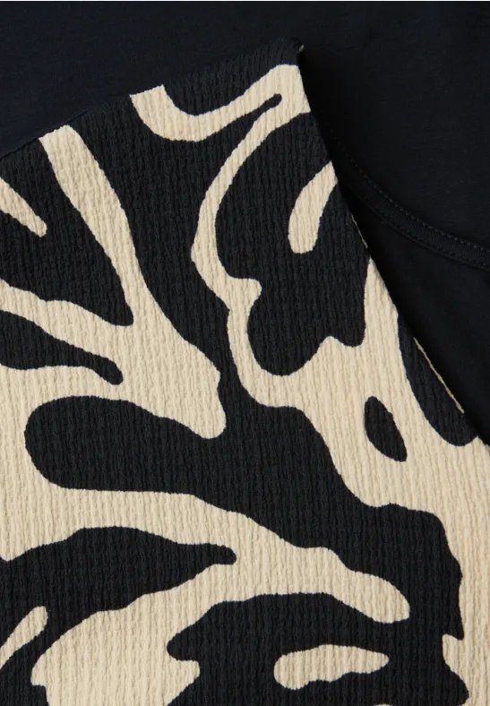 T-shirt avec split neck et imprimé sur le devant shadowed navy