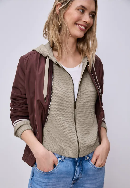 Kurze Hoodie Jacke timeless beige