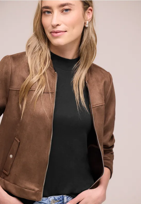 Basic Shirt mit Turtle Neck Black