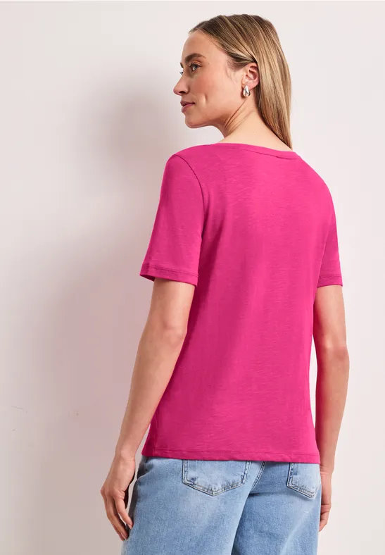 Basic T-Shirt mit V-Neck magenta dream