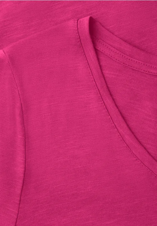 Basic T-Shirt mit V-Neck magenta dream