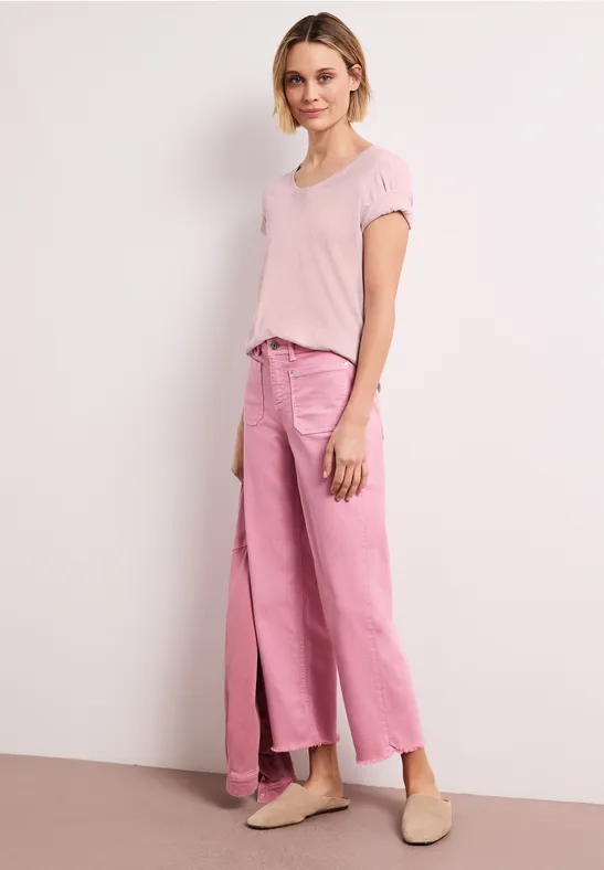 Basic T-Shirt mit V-Neck minimal rose