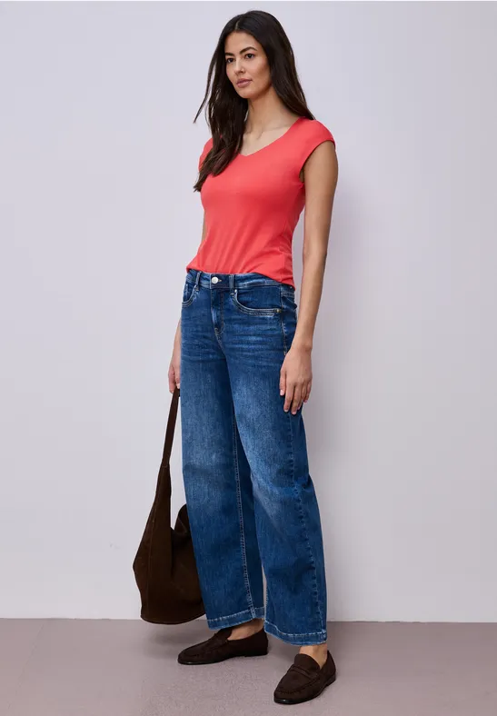 Ärmelloses Shirt mit Diamantausschnitt sunset red