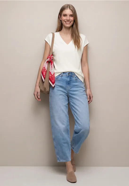 Shirt met overhangende schouders en V-hals off white