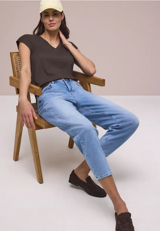 Shirt met overhangende schouders en V-hals espresso brown