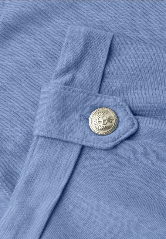 T-Shirt mit Rundhals und Knopfdetails drift blue