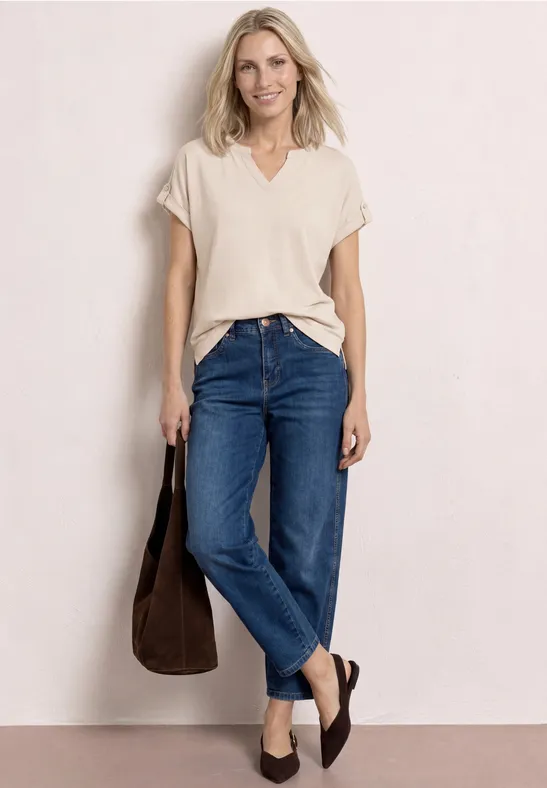 Shirt met gespleten hals en knoopdetails clay sand